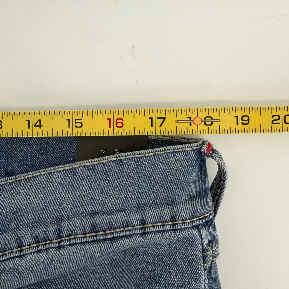 $204 NEW True Religion Geno Big T Flap Relaxed Slim Jeans Light Wash 36 34x32